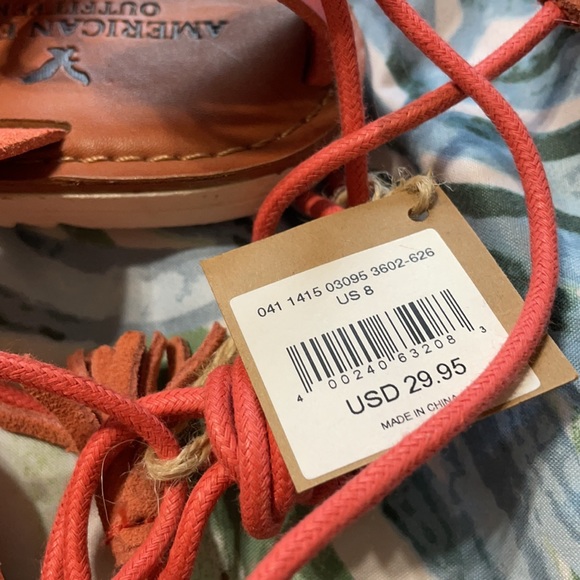 New summer sandals.   Never worn - Picture 5 of 5